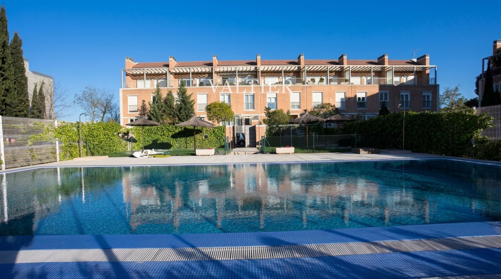 Chalet adosado con jardín, piscina y garaje para 3 coches en Palomas - Foto 17