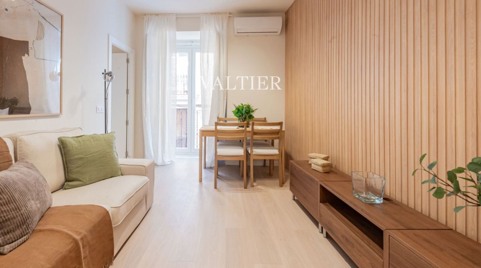 Piso en Alquiler en la Calle Verónica, Huertas-Cortes, Madrid - Foto 1