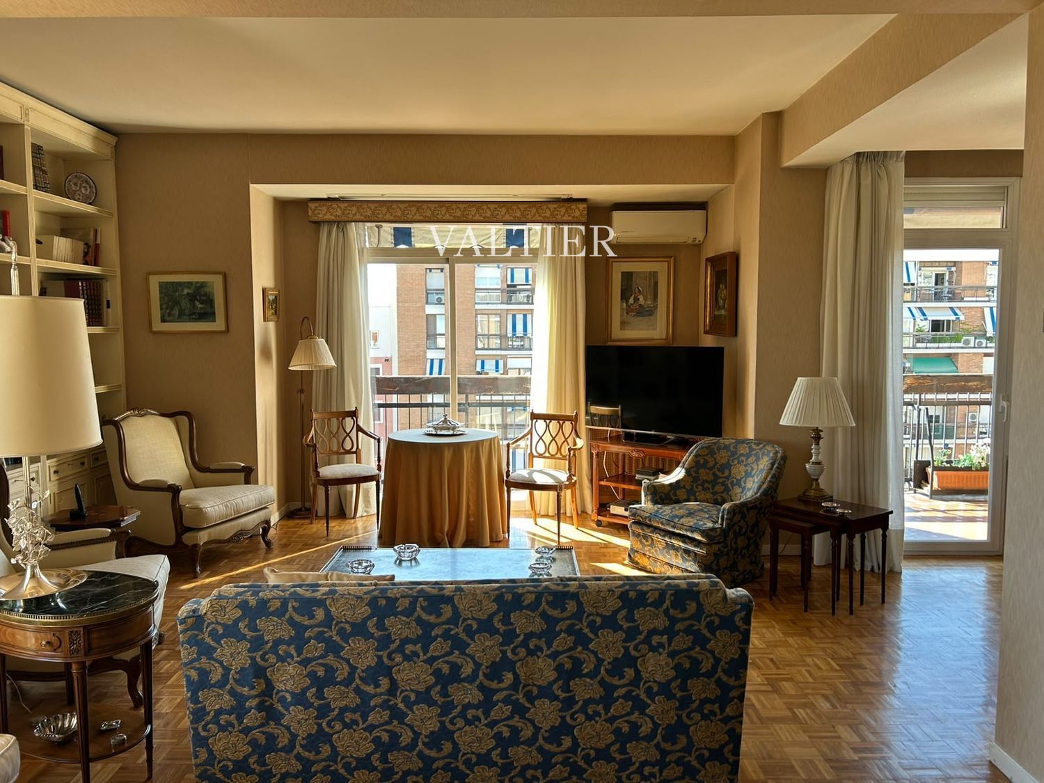 Altura, luz y vistas abiertas en Chamberí, Madrid - Foto 7