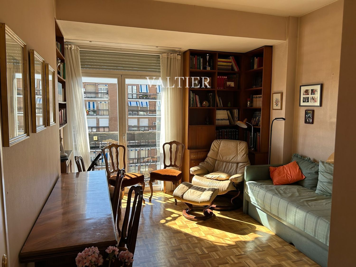 Altura, luz y vistas abiertas en Chamberí, Madrid - Foto 13