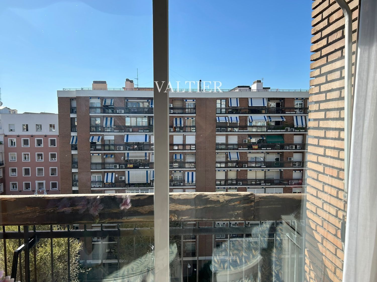 Altura, luz y vistas abiertas en Chamberí, Madrid - Foto 20