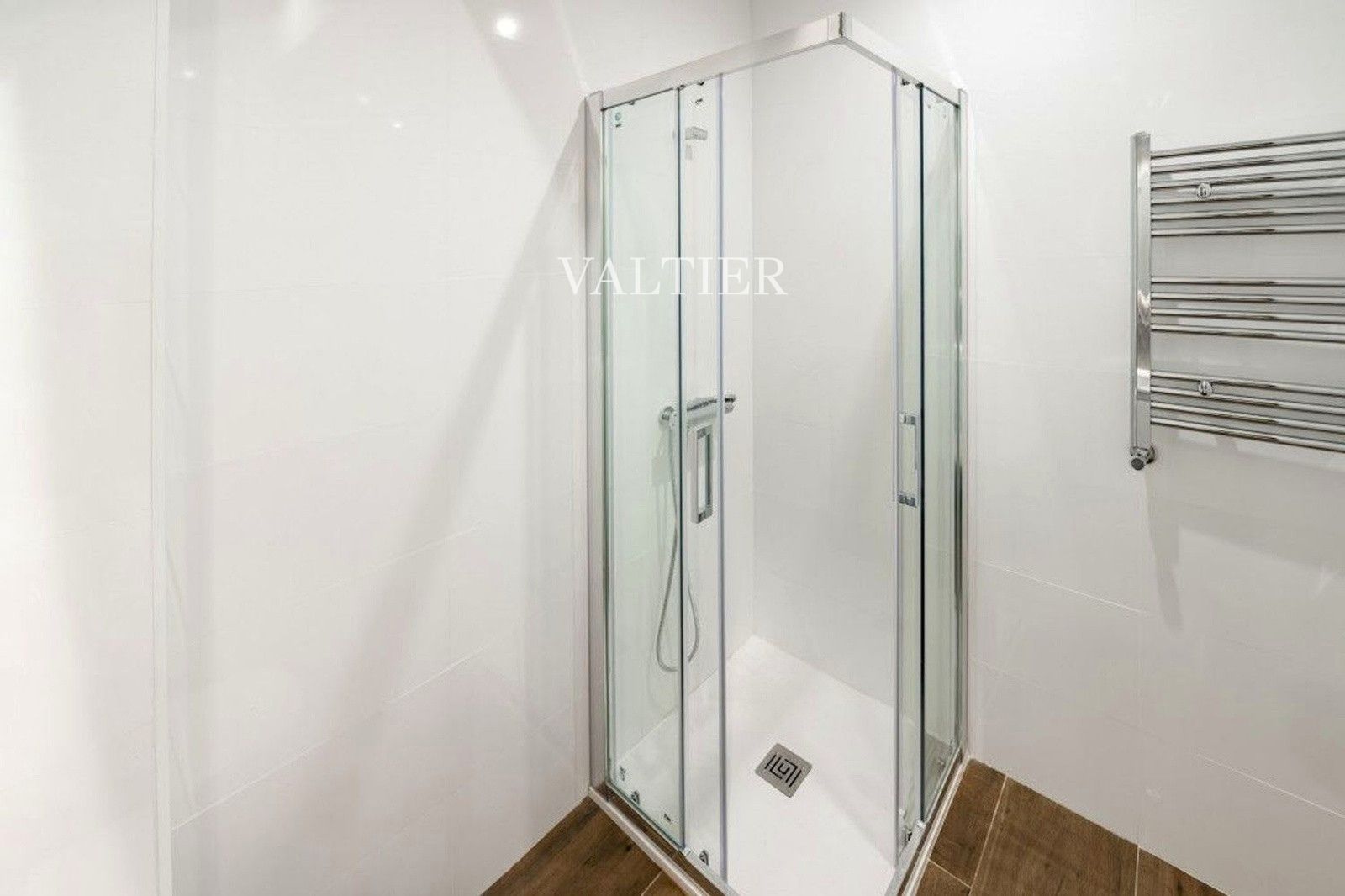 Ladrillo, hormigón y luz en Francisco Silvela, Madrid - Foto 13