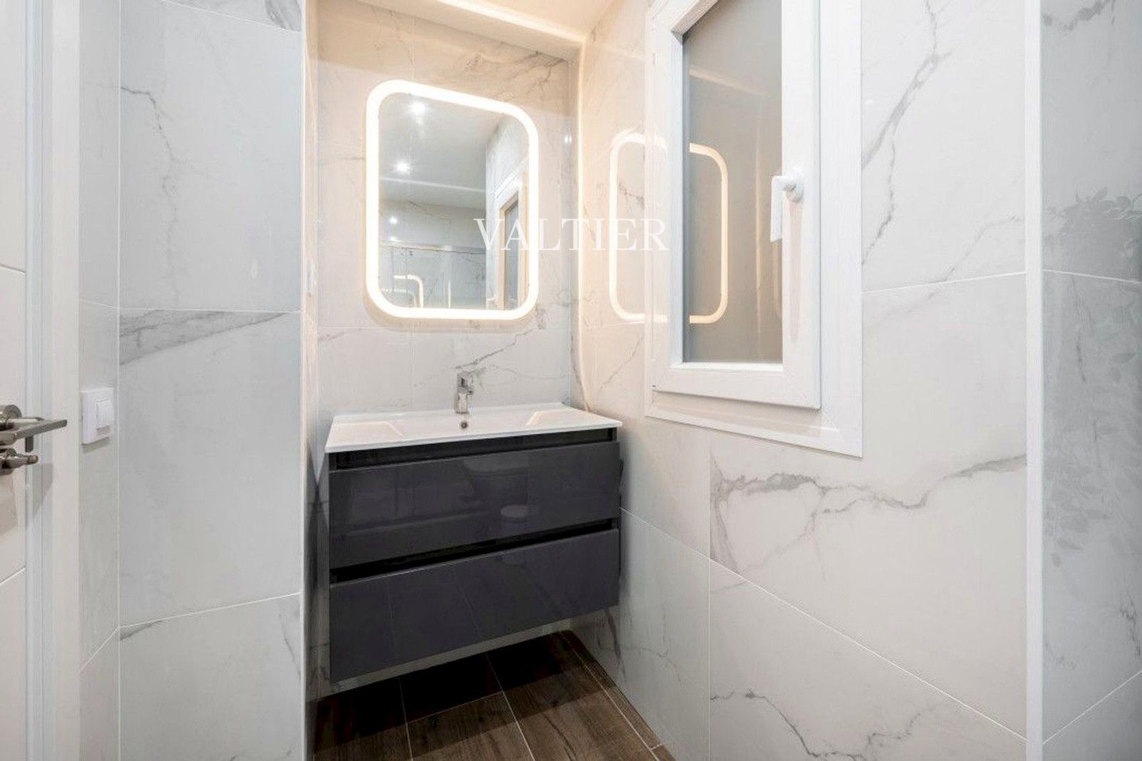 Ladrillo, hormigón y luz en Francisco Silvela, Madrid - Foto 15