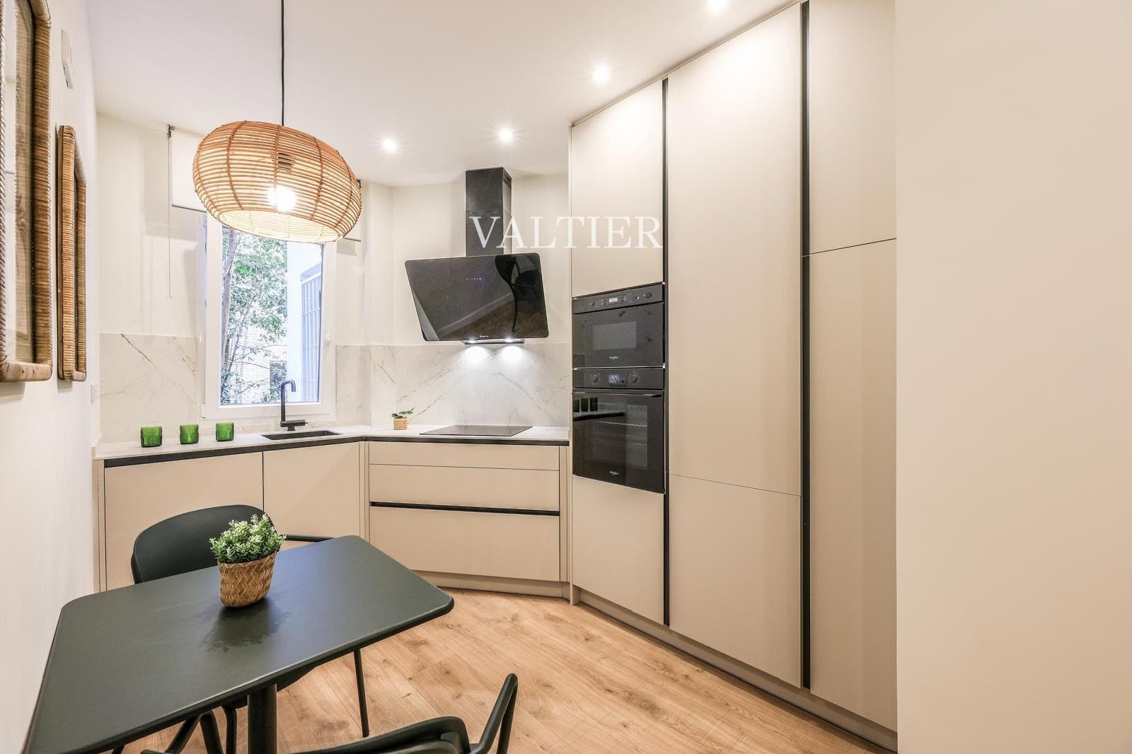 Una escala íntima en el Barrio de Salamanca, Madrid - Foto 3