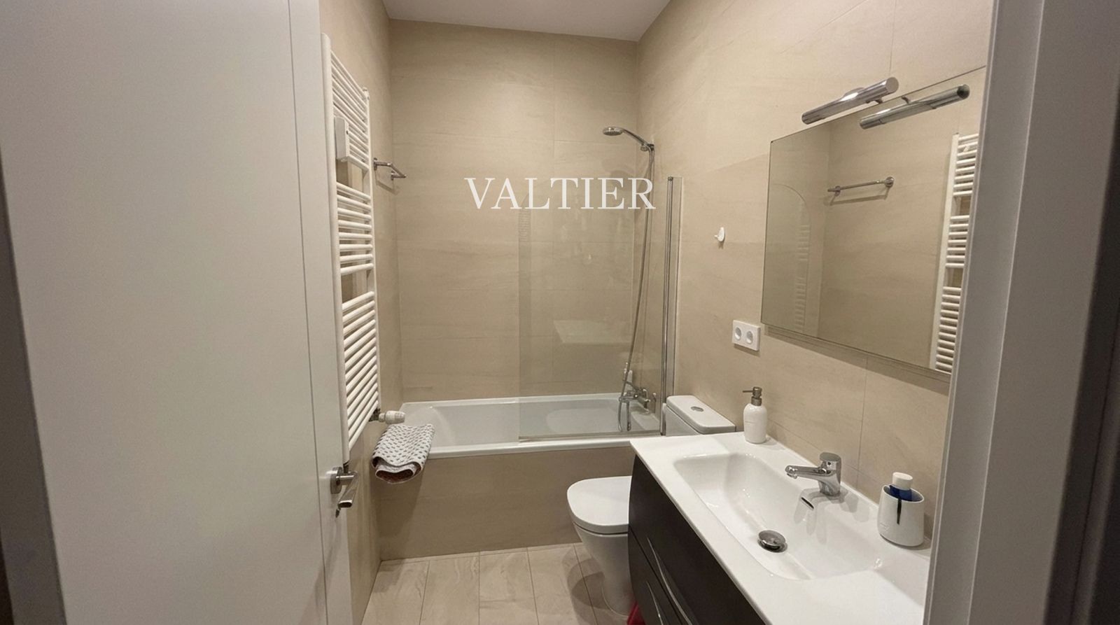 Ático en Venta con Terraza y Vistas Panorámicas, Madrid - Foto 7
