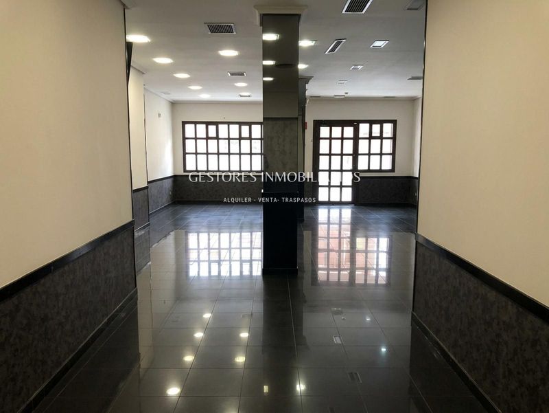 Local Comercial en venta y traspaso Alcoi/Alcoy, Alicante. Ref: 1103. Gestores Inmobiliarios