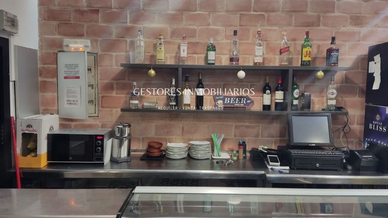 Local Comercial en venta y traspaso Alcoi/Alcoy, Alicante. Ref: 1500. Gestores Inmobiliarios