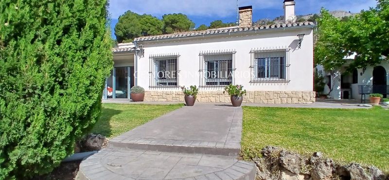 Chalet Independiente en venta Cocentaina, Alicante. Ref: 1975. Gestores Inmobiliarios