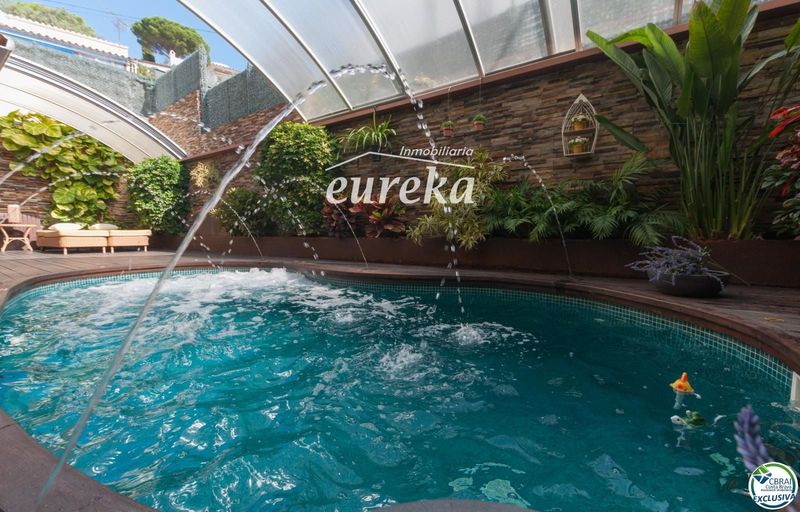 Xalet Independent en venda Roses, Girona. Ref: 1027. Agencia Eureka