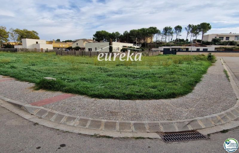 Plot for sale Garriguella, Girona. Ref: 1783. Agencia Eureka