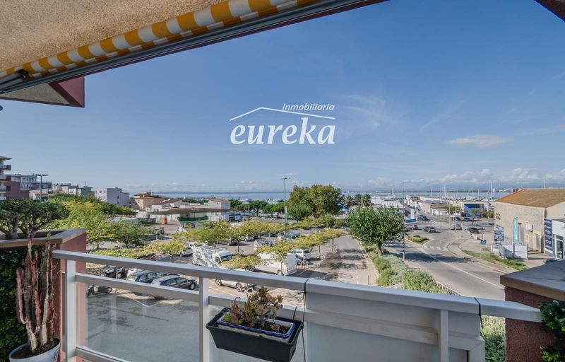 Pis en venda Roses, Girona. Ref: 1927. Agencia Eureka