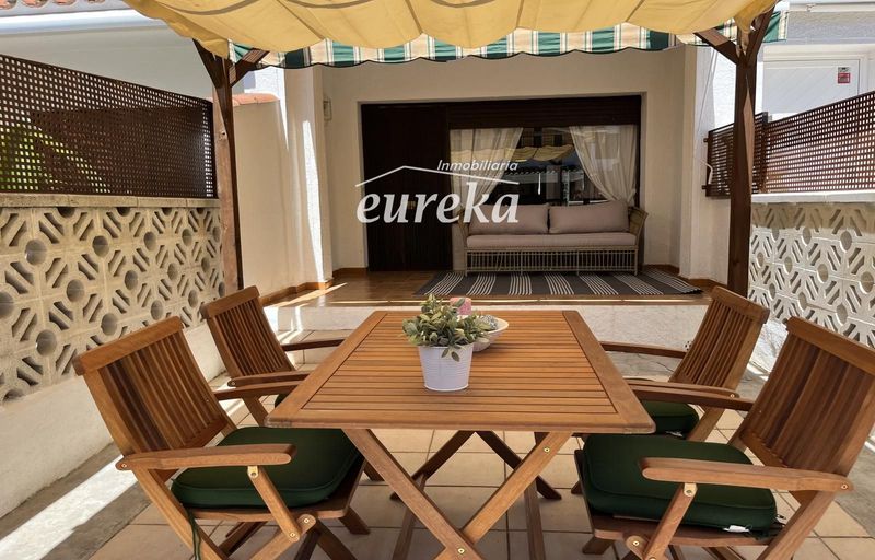 Xalet Independent en venda Empuriabrava, Girona. Ref: 2193. Agencia Eureka