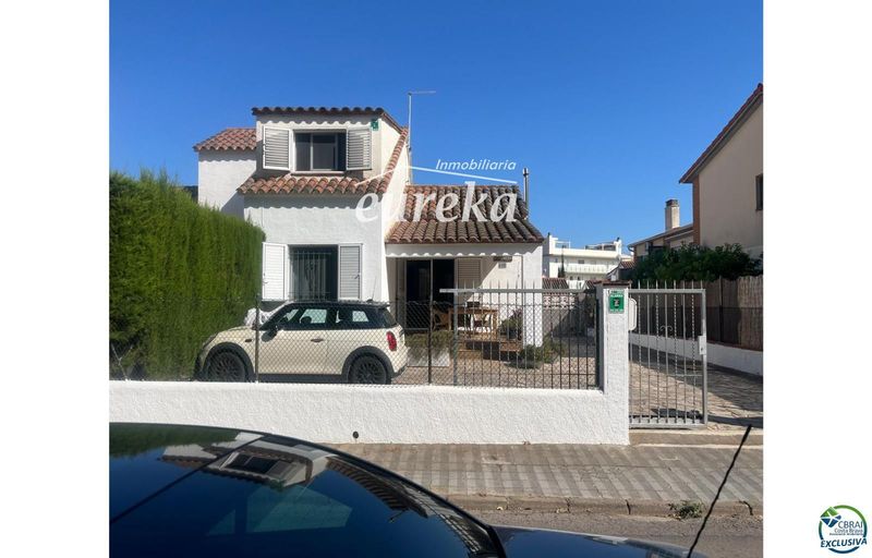 Xalet Independent en venda Roses, Girona. Ref: 2214. Agencia Eureka