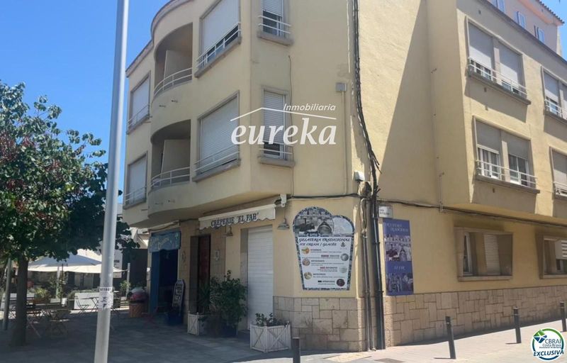 Locaux en vente Roses, Girona. Ref: 2299. Agencia Eureka