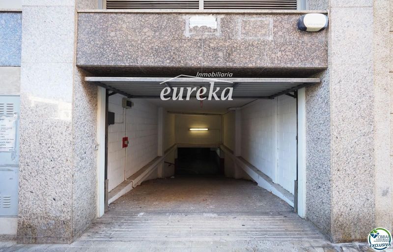 Garatge en venda Roses, Girona. Ref: 2359. Agencia Eureka