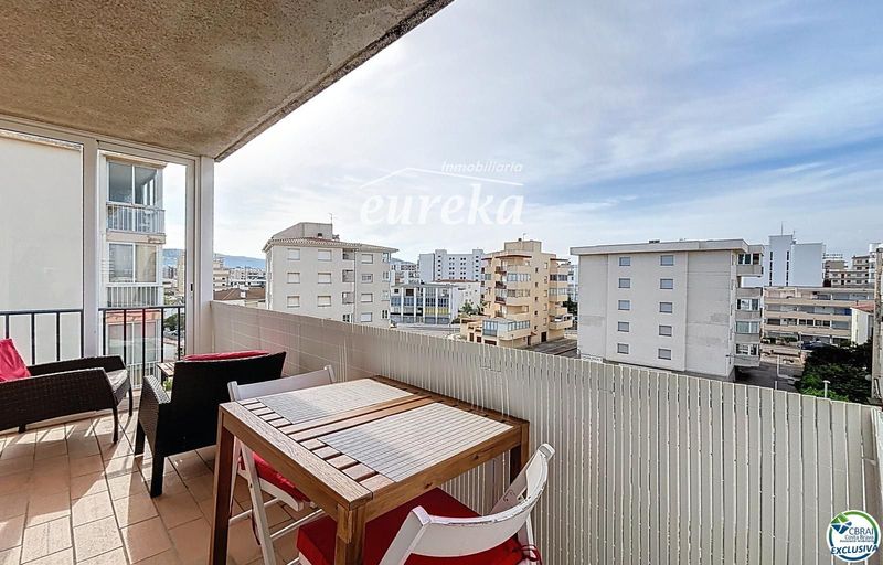 Piso en venta Roses, Girona. Ref: 2389. Agencia Eureka