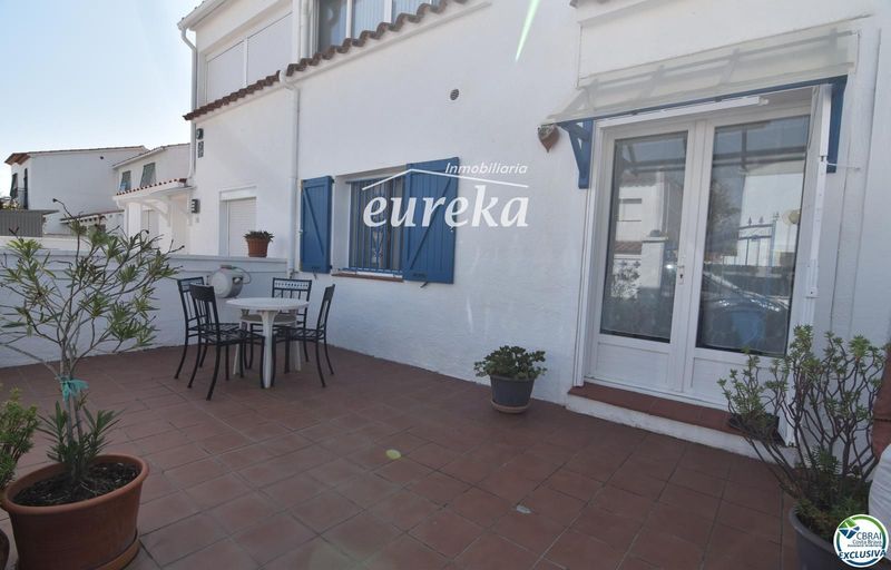 Chalet Independiente en venta Roses, Girona. Ref: 2396. Agencia Eureka