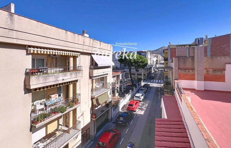 Flat for sale Roses, Girona. Ref: 2417. Agencia Eureka