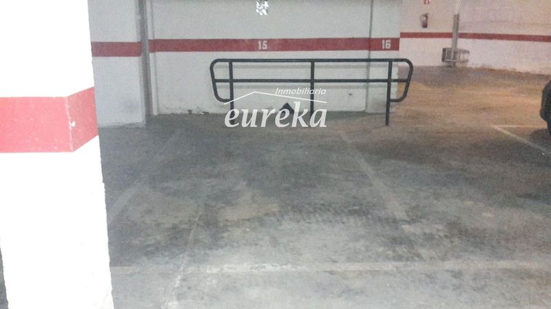 Garaje en venta Palau-Saverdera, Girona. Ref: 2422. Agencia Eureka