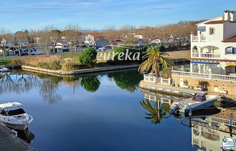 Wohnung zu verkaufen Empuriabrava, Girona. Ref: 2444. Agencia Eureka