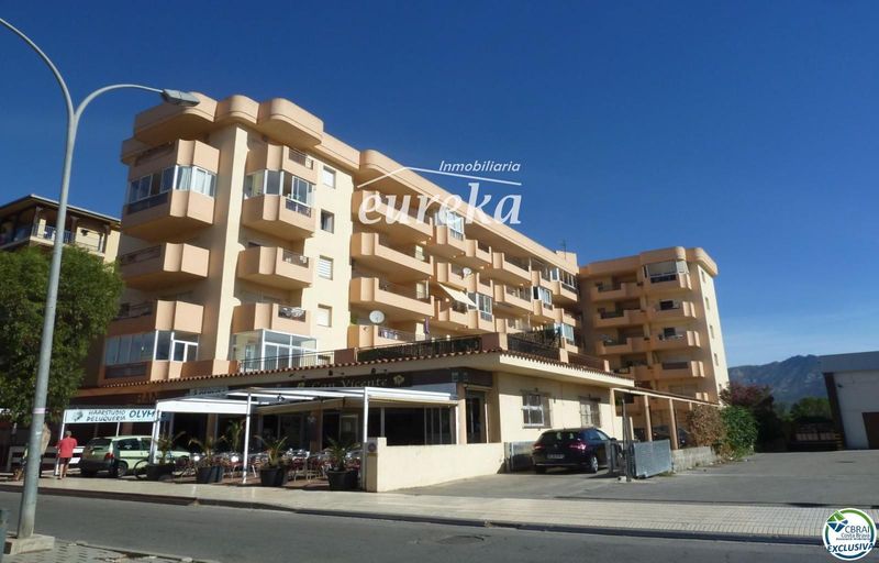 Piso en venta Roses, Girona. Ref: 2528. Agencia Eureka