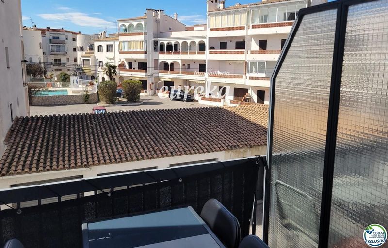 Flat for sale Empuriabrava, Girona. Ref: 2541. Agencia Eureka