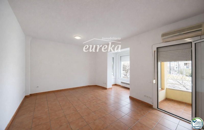 Flat for sale Roses, Girona. Ref: 2545. Agencia Eureka