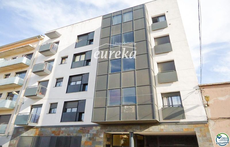 Flat for sale Figueres, Girona. Ref: 2554. Agencia Eureka