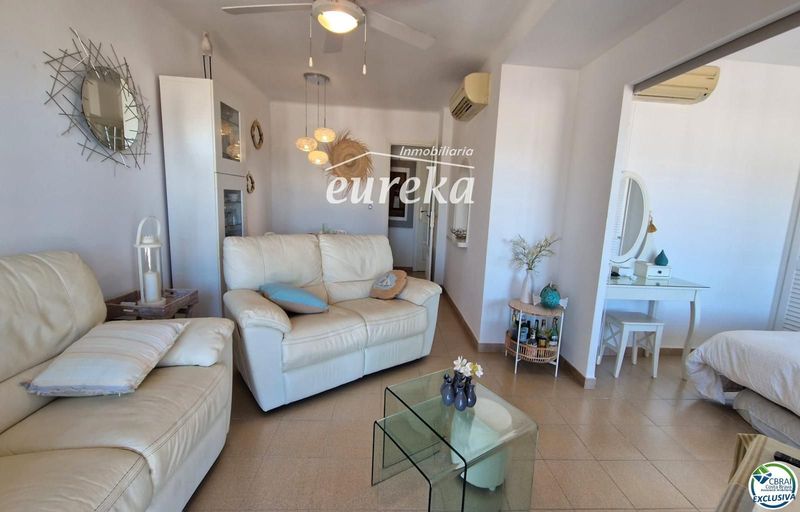 Flat for sale Roses, Girona. Ref: 2555. Agencia Eureka