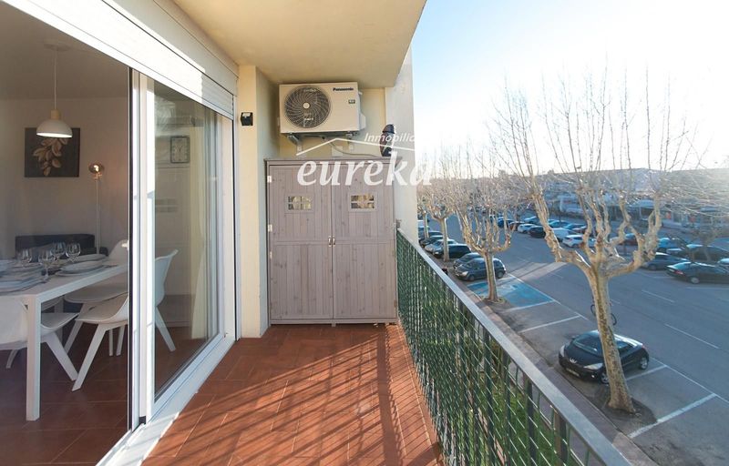 Flat for sale Empuriabrava, Girona. Ref: 2571. Agencia Eureka