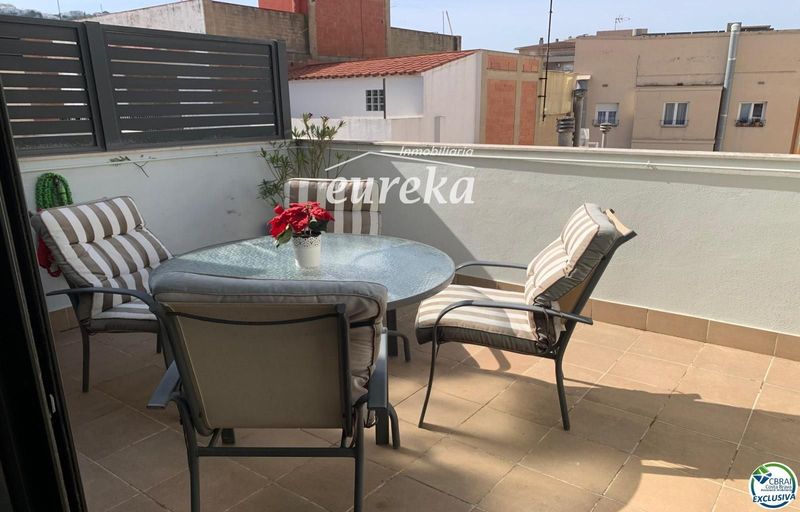 Pis en venda Roses, Girona. Ref: 2588. Agencia Eureka