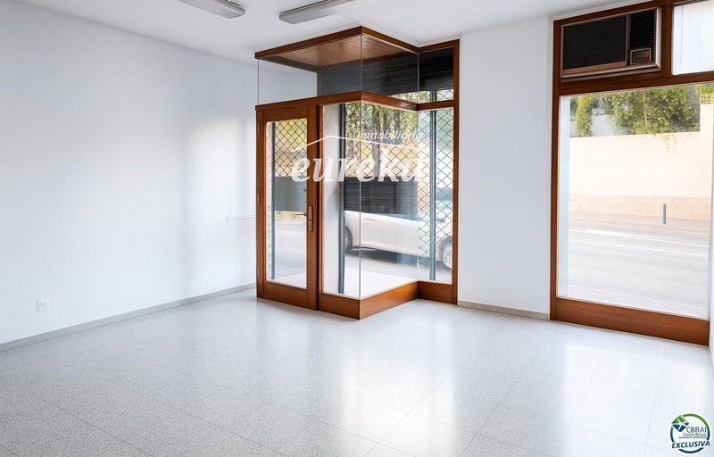 Comercial Premise for sale Figueres, Girona. Ref: 2593. Agencia Eureka