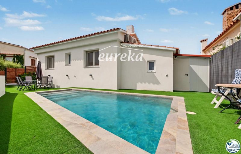 Xalet Independent en venda Roses, Girona. Ref: 2705. Agencia Eureka