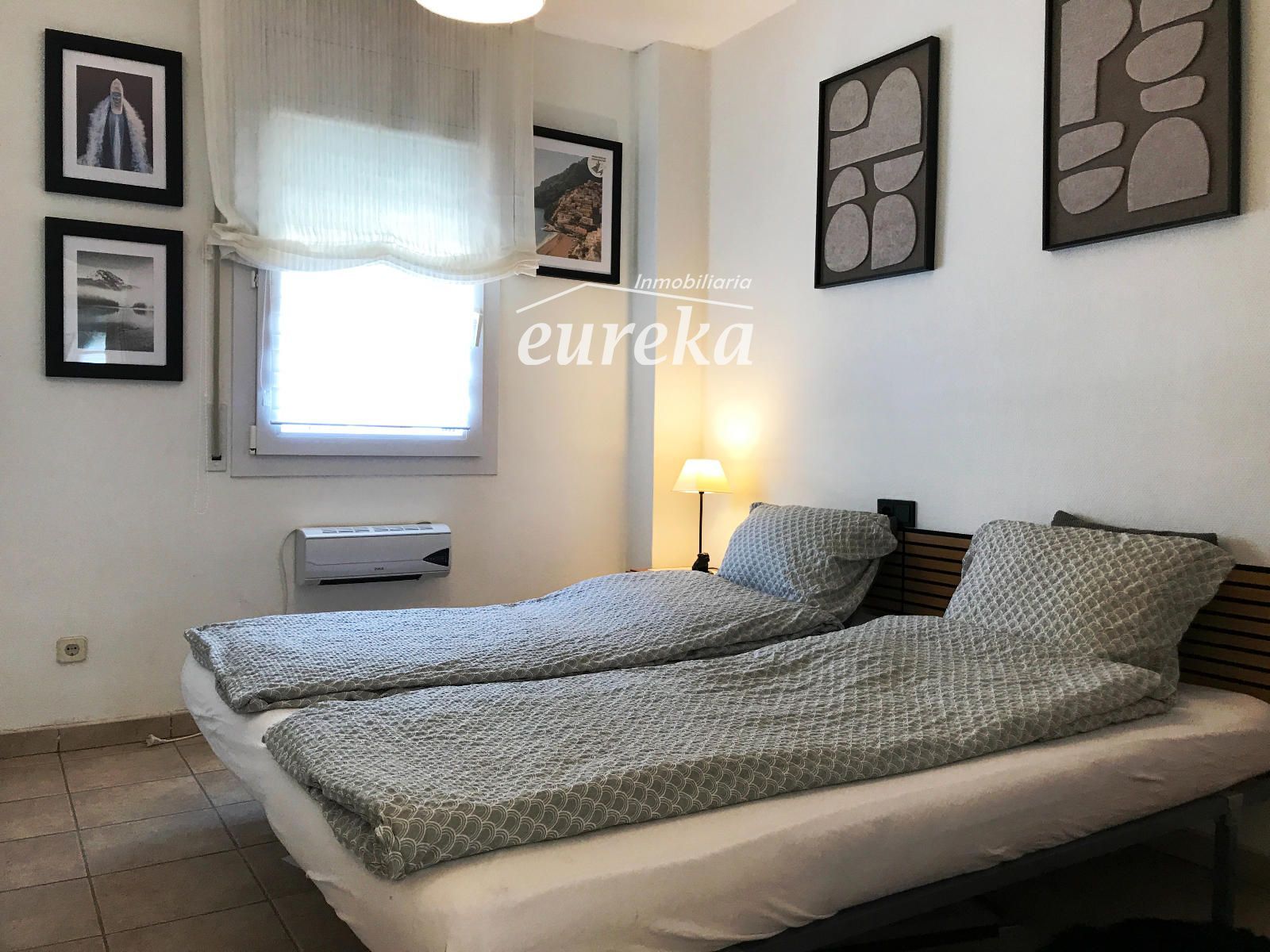 3-Zimmer-Wohnung mit Pool und privatem Parkplatz in Santa Margarita Roses