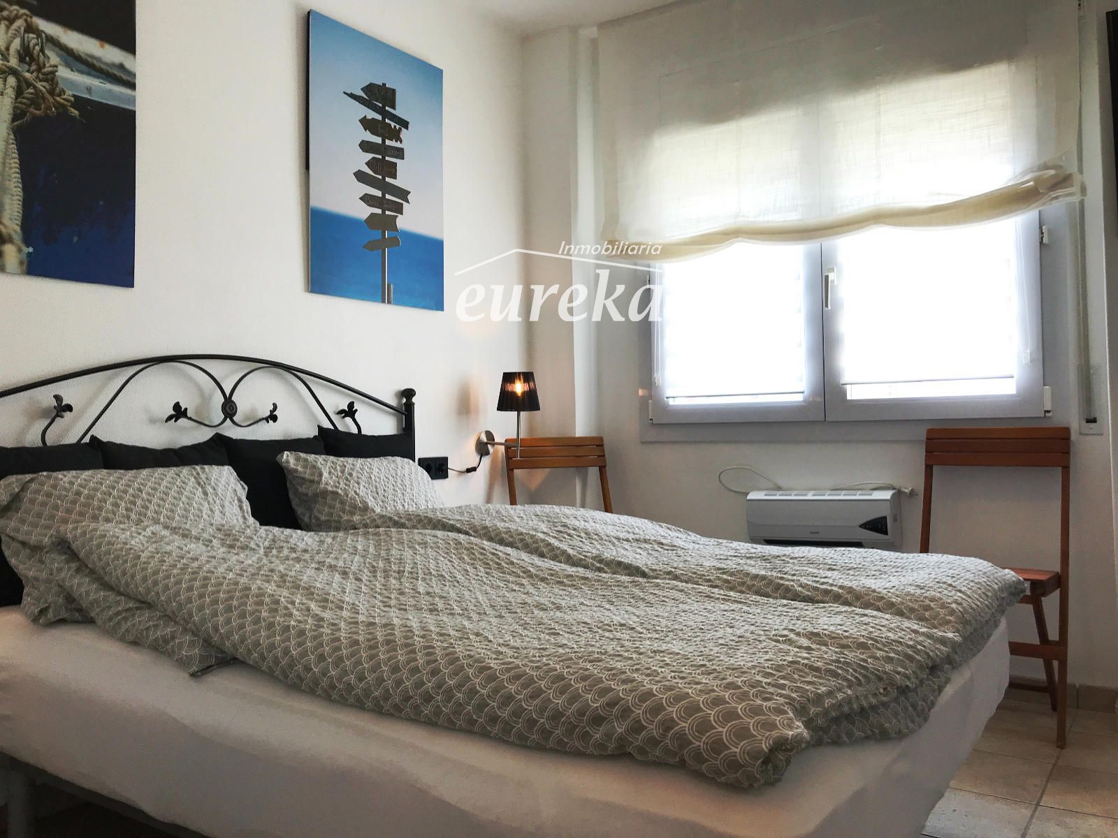 3-Zimmer-Wohnung mit Pool und privatem Parkplatz in Santa Margarita Roses