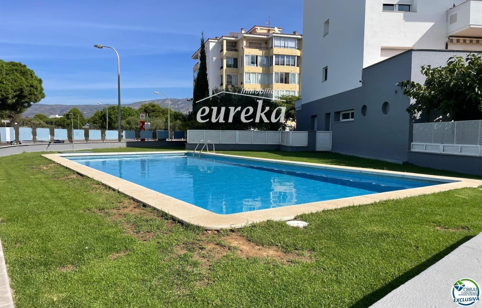3-Zimmer-Wohnung mit Pool und privatem Parkplatz in Santa Margarita Roses