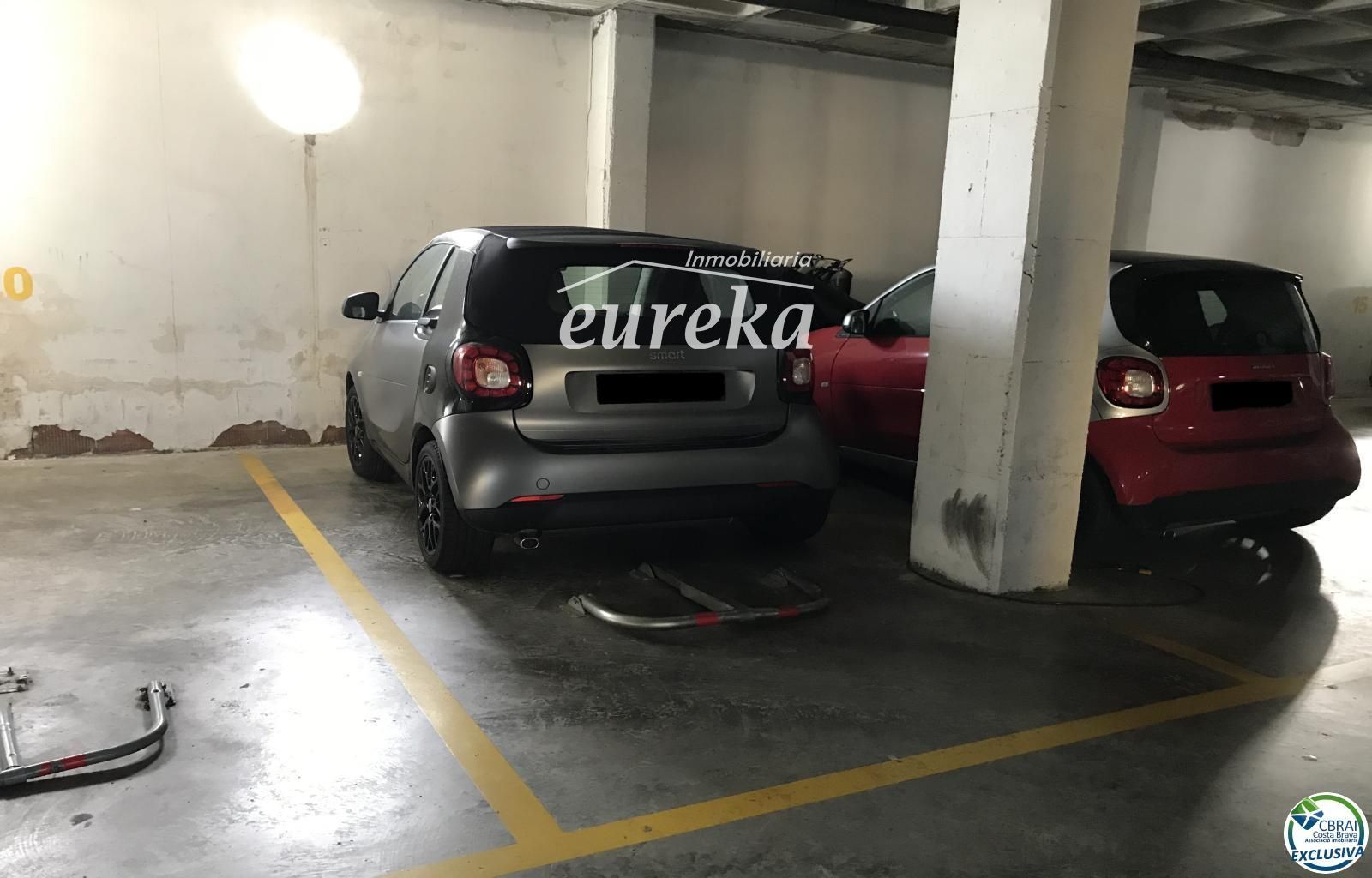 3-Zimmer-Wohnung mit Pool und privatem Parkplatz in Santa Margarita Roses