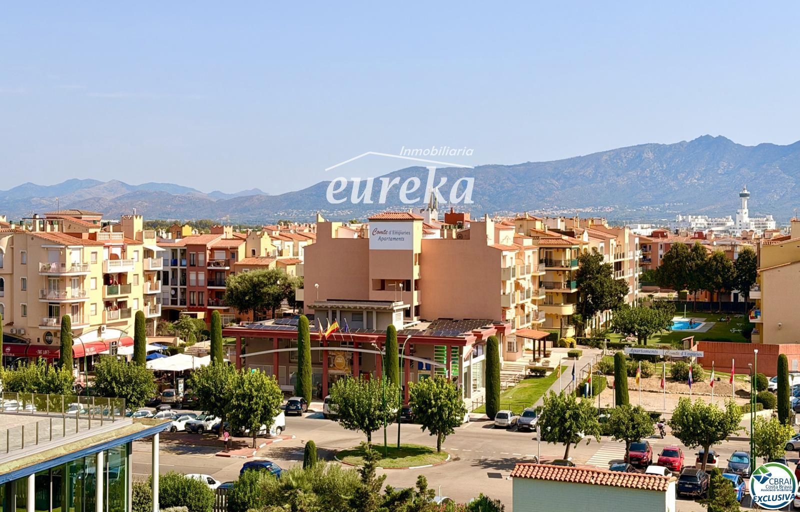 Fully renovated apartment just 100 metres from the beach Tourist licence