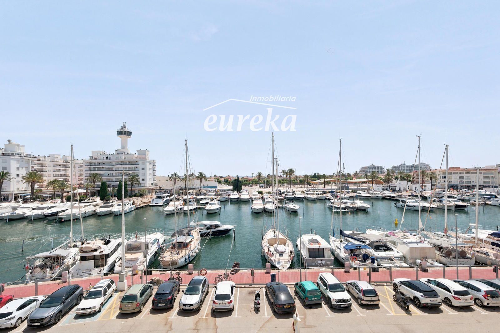 PORT GREC NAUTICA Large studio with sleeping cabin for renovation, with views of the main canal in Empuriabrava - Foto 8