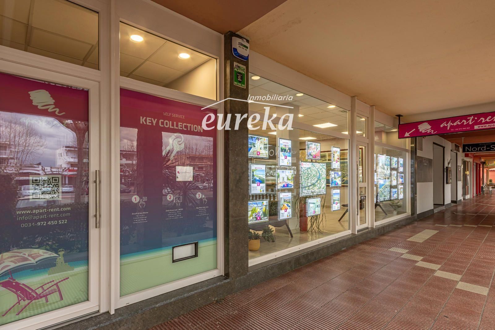 PORT GREC NAUTICA Large studio with sleeping cabin for renovation, with views of the main canal in Empuriabrava - Foto 38