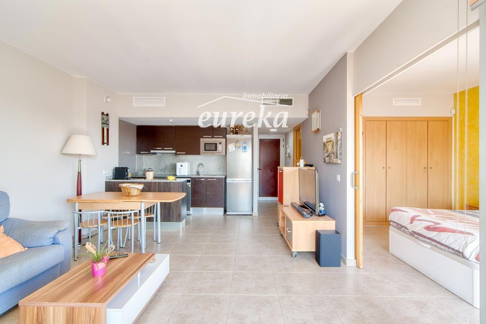 Luminoso ático con terraza, piscinas, parking y trastero en Santa Margarida - Foto 16