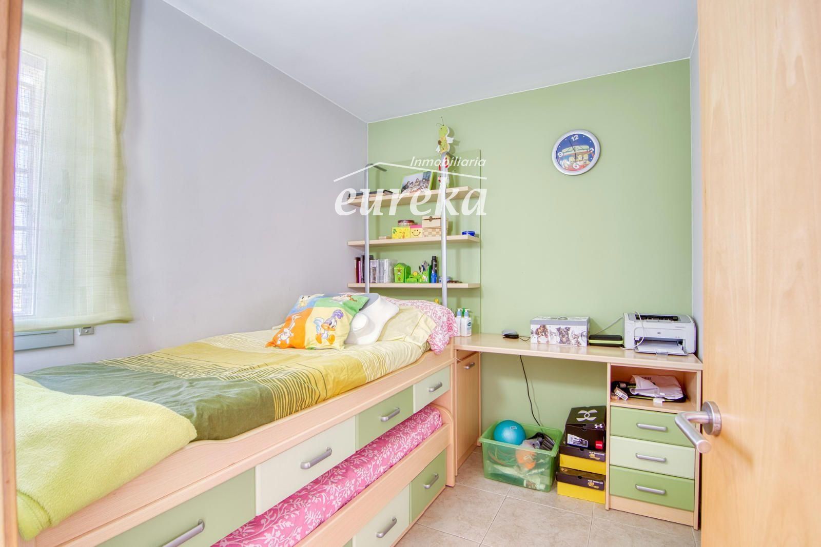 Luminoso ático con terraza, piscinas, parking y trastero en Santa Margarida - Foto 17