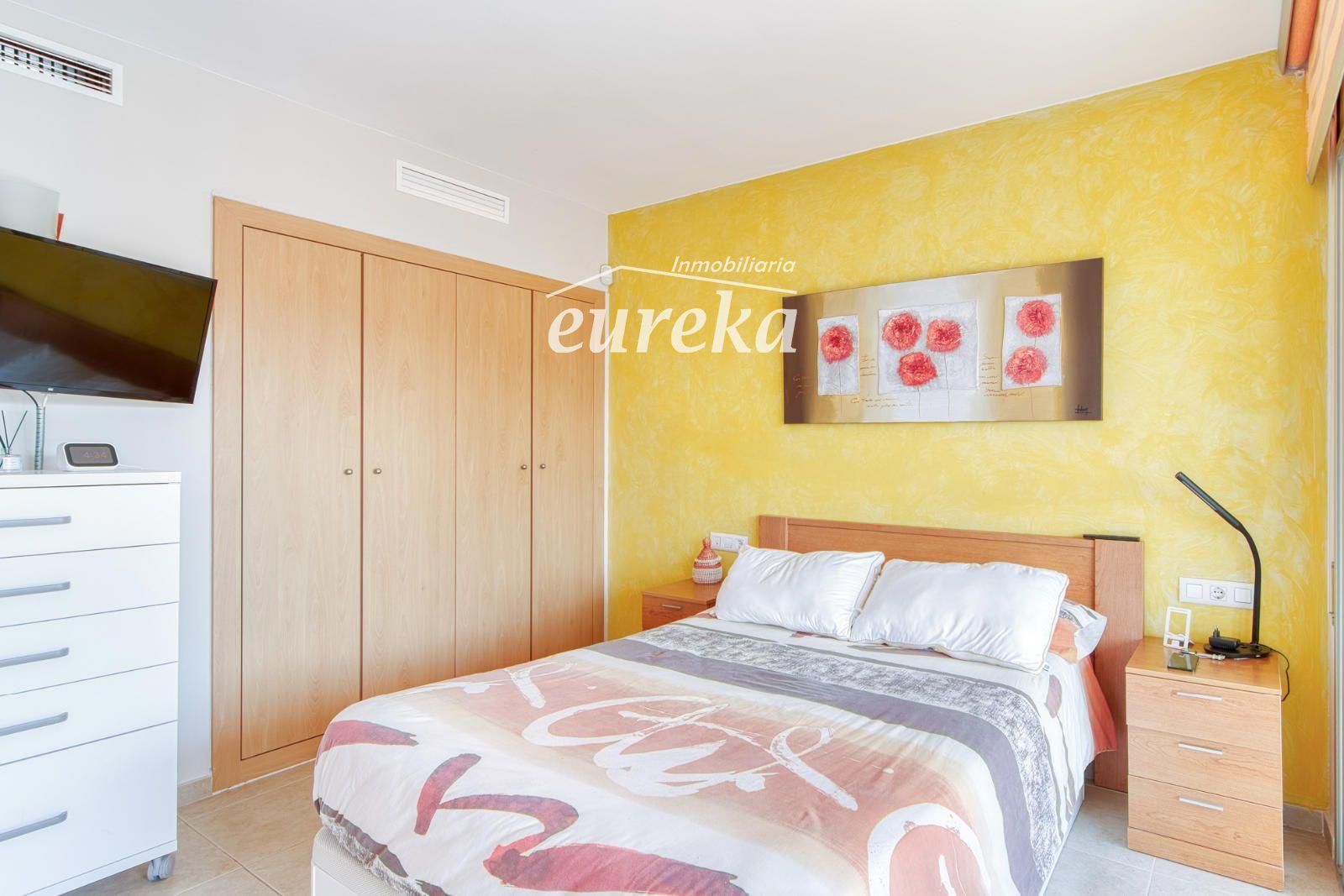 Luminoso ático con terraza, piscinas, parking y trastero en Santa Margarida - Foto 19