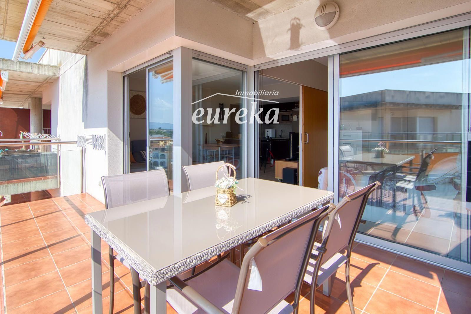 Luminoso ático con terraza, piscinas, parking y trastero en Santa Margarida - Foto 29
