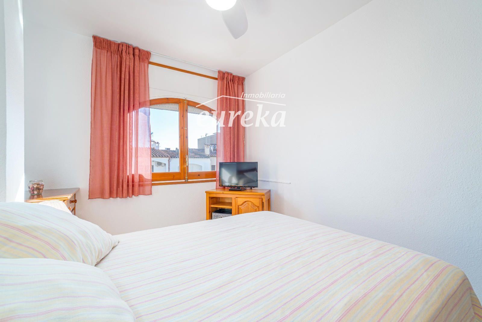 PORT MOXÓ Encantador apartamento de 2 dormitorios con vistas al canal, solárium y parking privado exterior - Foto 18