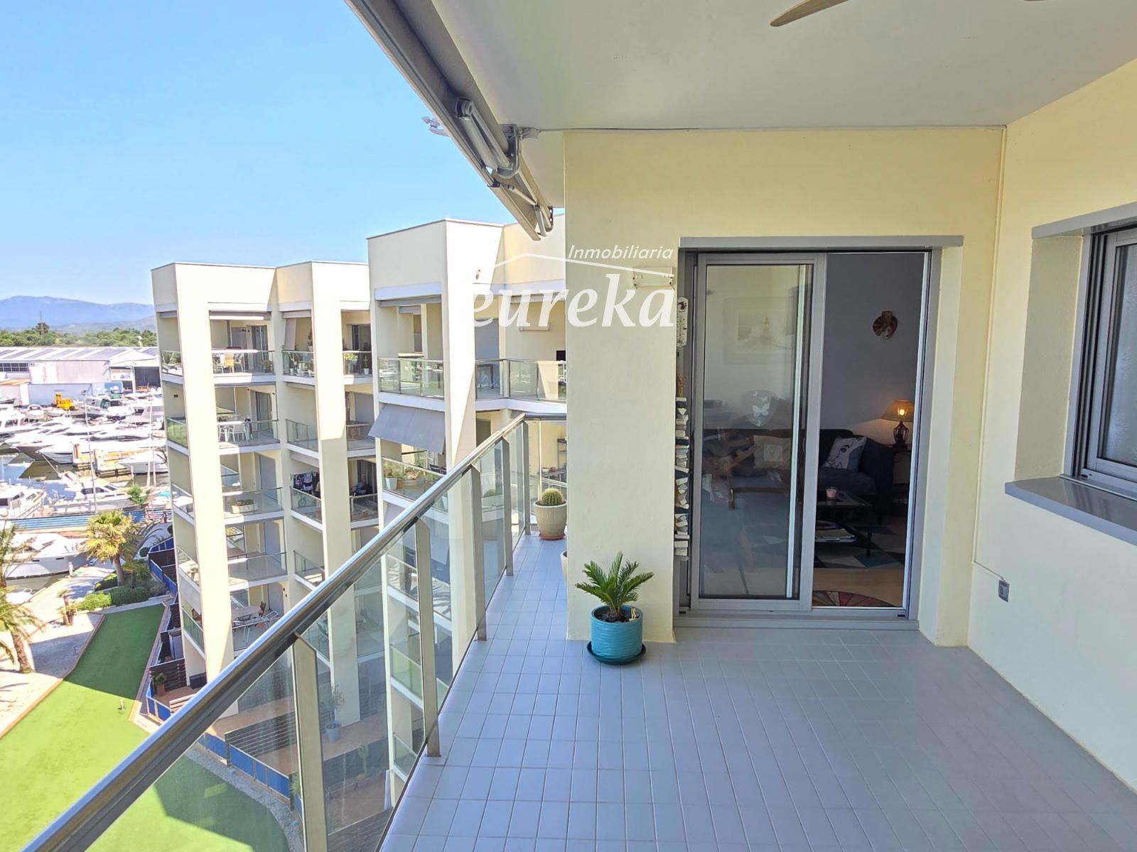 Apartament a última planta a Santa Margarita Roses