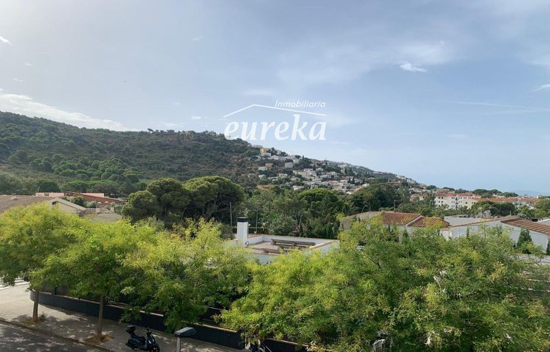 Flat for sale Roses, Girona. Ref: 2729. Agencia Eureka