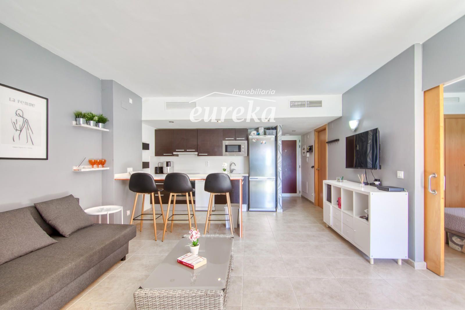 Apartamento moderno en planta baja con terraza y piscina en Santa Margarita