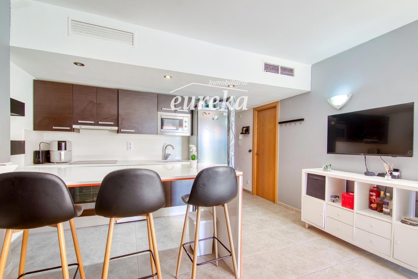 Apartamento moderno en planta baja con terraza y piscina en Santa Margarita