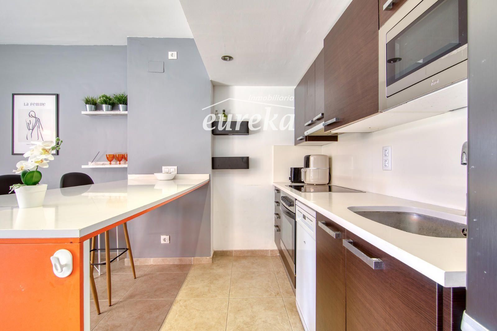 Apartamento moderno en planta baja con terraza y piscina en Santa Margarita